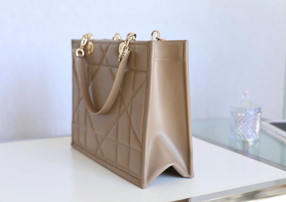 DIOR LARGE TOTE BOOK 36 BAG IN BEIGE CREAM CALFSKIN