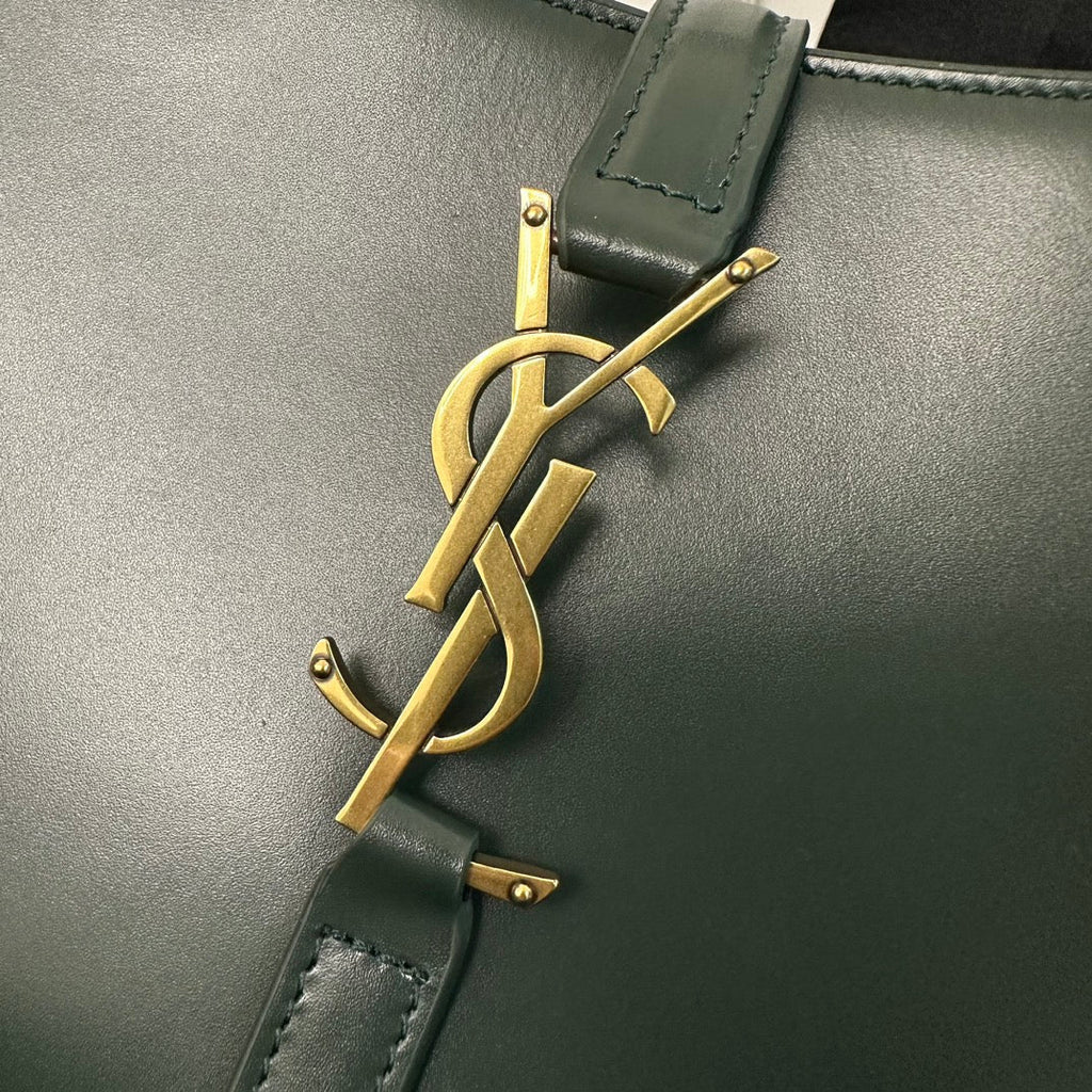 SAINT LAURENT LE 5 À 7 BAG 24 DARK GREEN CALFSKIN