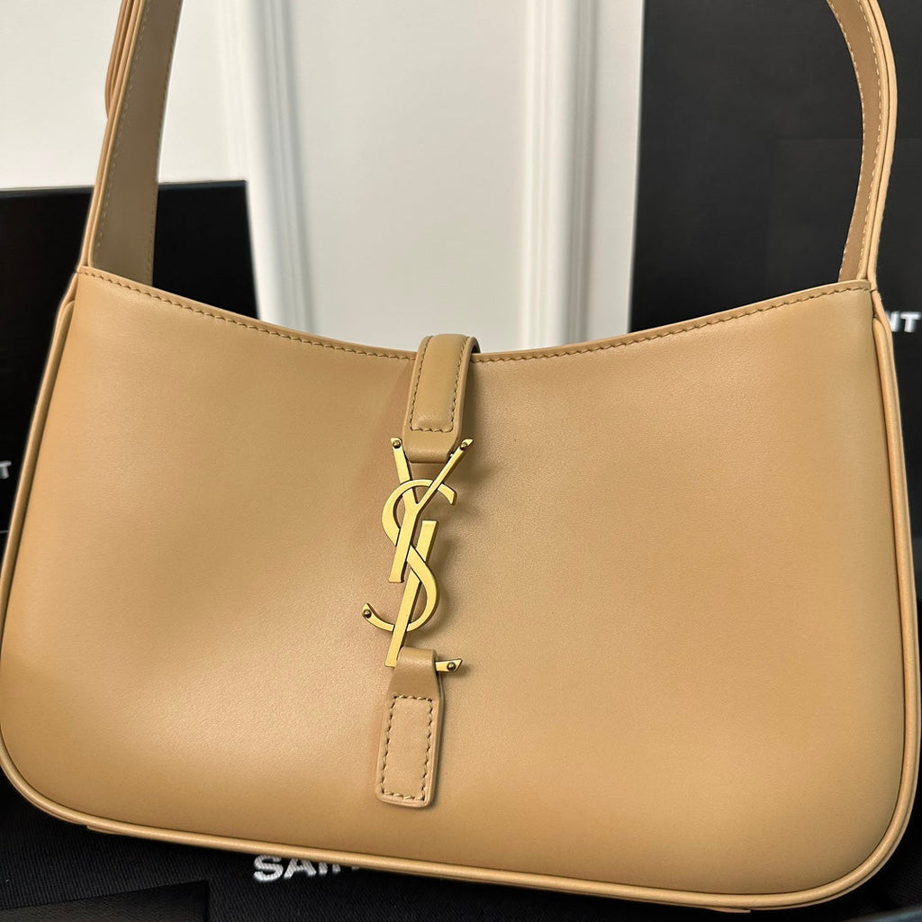 SAINT LAURENT LE 5 À 7 BAG 24 YELLOW CREAM CALFSKIN