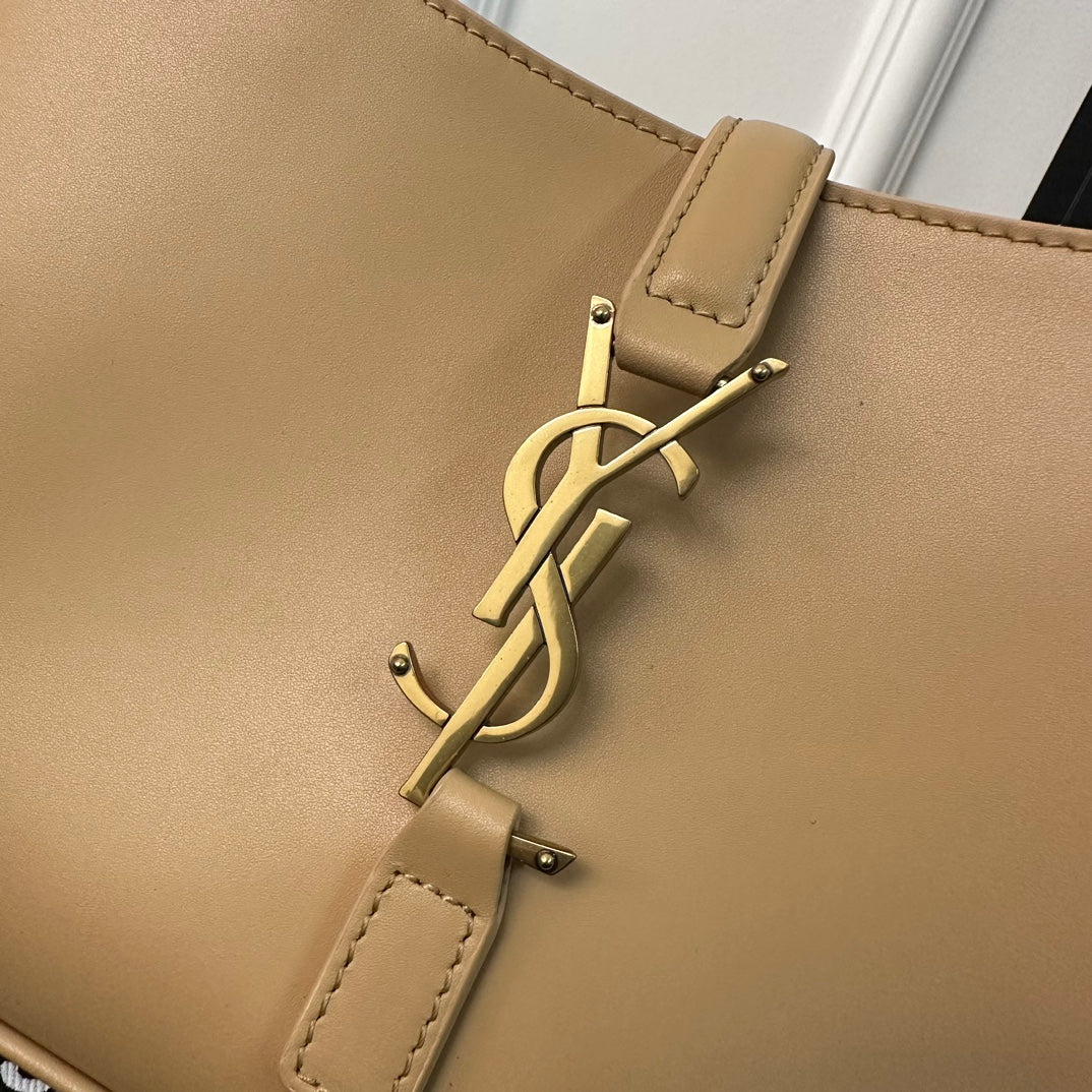 SAINT LAURENT LE 5 À 7 BAG 24 YELLOW CREAM CALFSKIN