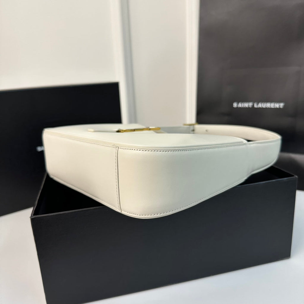 SAINT LAURENT LE 5 À 7 BAG 24 WHITE CALFSKIN
