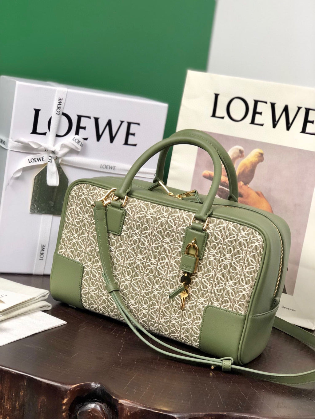 LOEWE LOE AMAZONA 28 BAG IN OLIVE GREEN CALFSKIN AND BEIGE MONOGRAM FABRIC