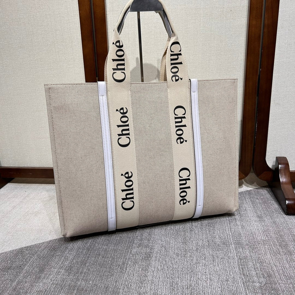 CHLOE LAGRE WOODY TOTE BAG 45 IN BEIGE LINEN CANVAS BLACK WEBBING LOGO EMBROIDER WHITE CALFSKIN