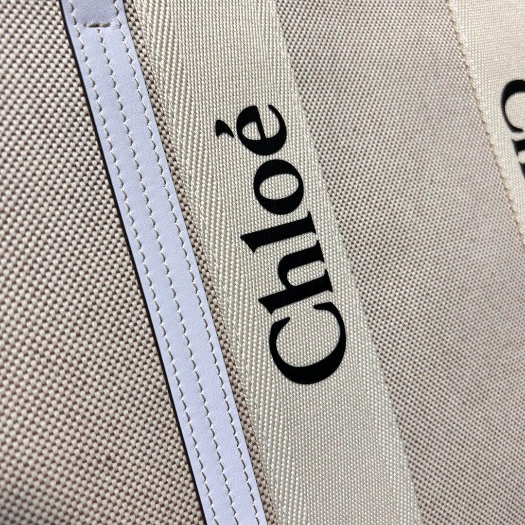 CHLOE LAGRE WOODY TOTE BAG 45 IN BEIGE LINEN CANVAS BLACK WEBBING LOGO EMBROIDER WHITE CALFSKIN