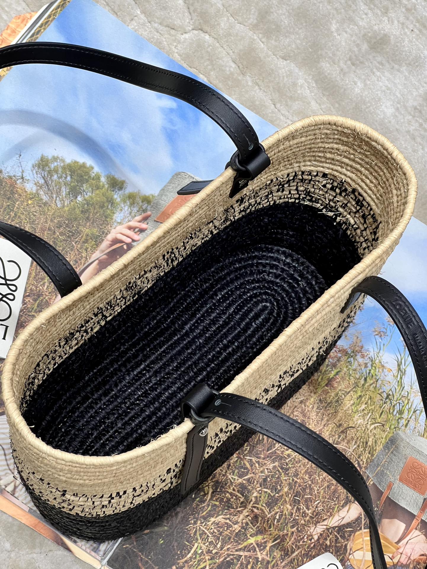 LOEWE LOE BASKET BAG 28 IN NATURAL MIX BLACK RAFFIA