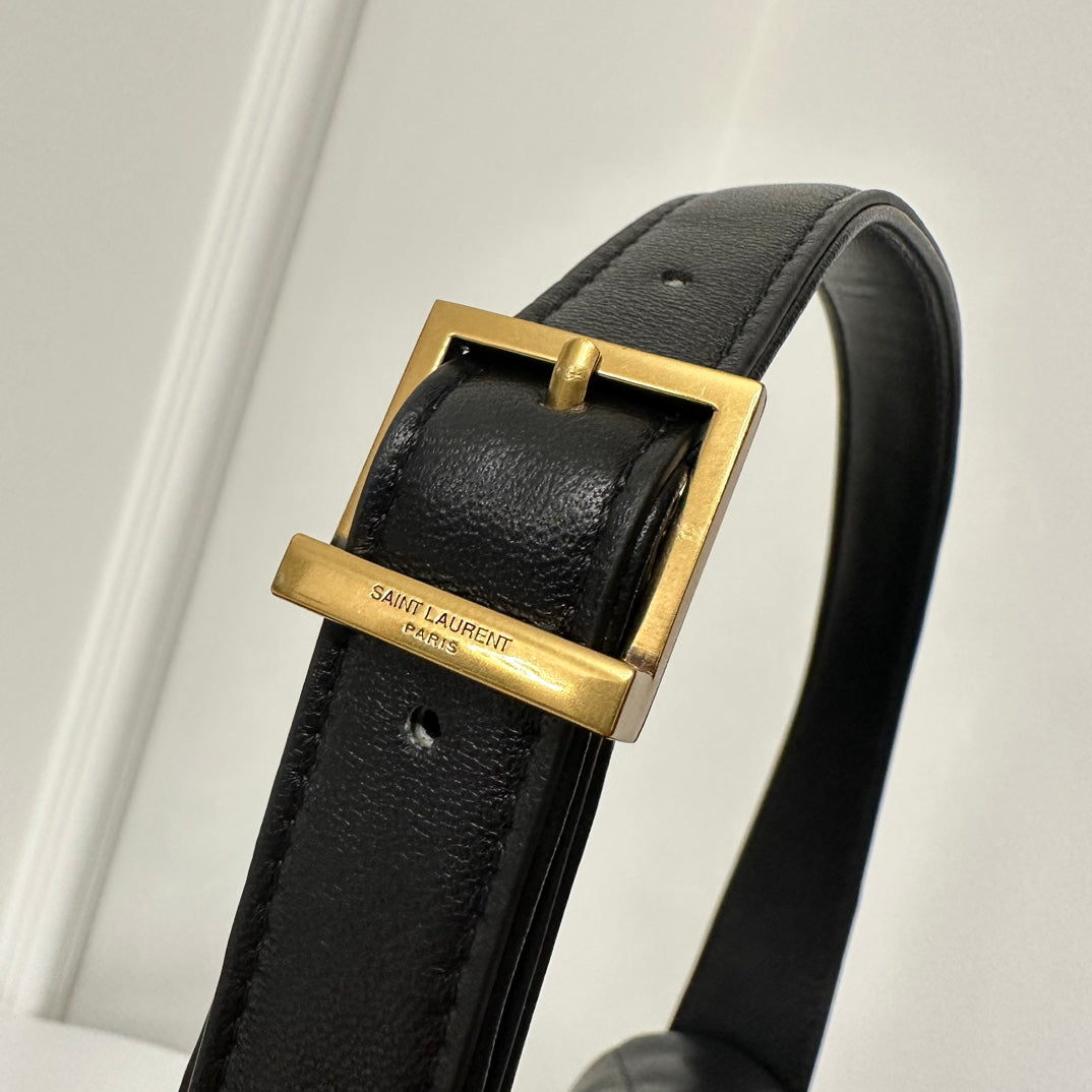 SAINT LAURENT LE 5 À 7 HANDBAG 24 IN BLACK LAMBSKIN