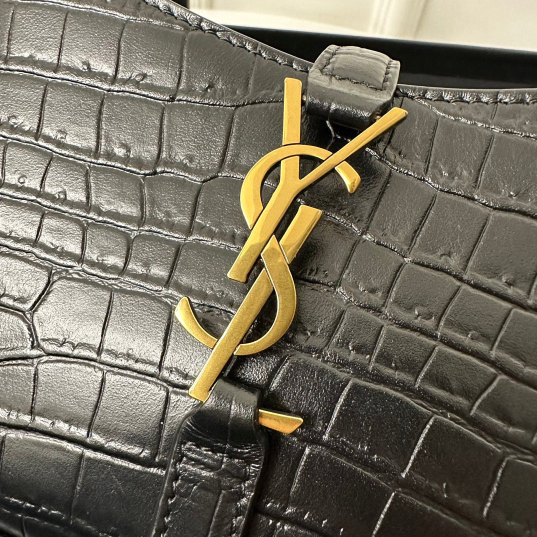 SAINT LAURENT MINI 19 BLACK CALFSKIN HOBO