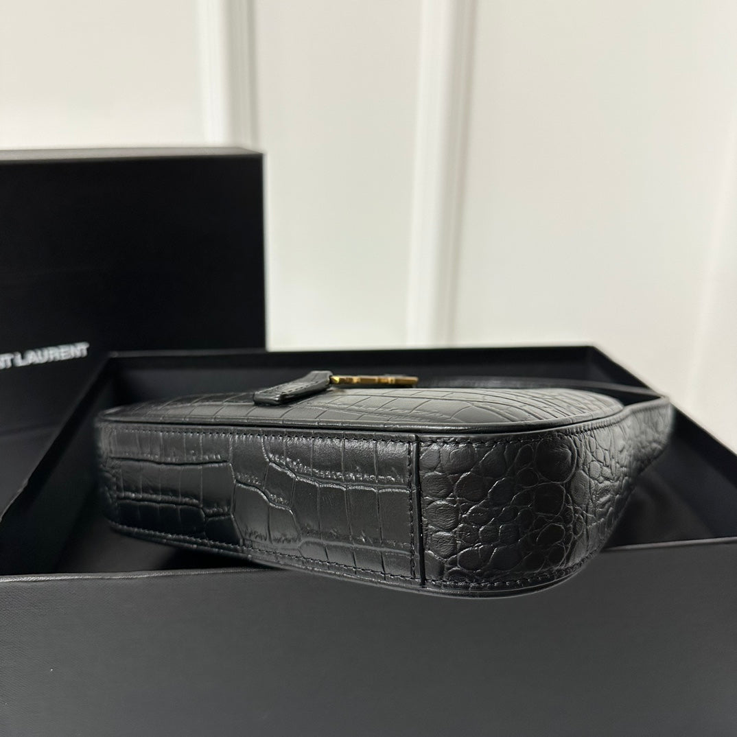 SAINT LAURENT MINI 19 BLACK CALFSKIN HOBO
