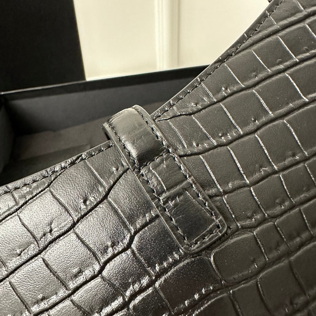 SAINT LAURENT MINI 19 BLACK CALFSKIN HOBO