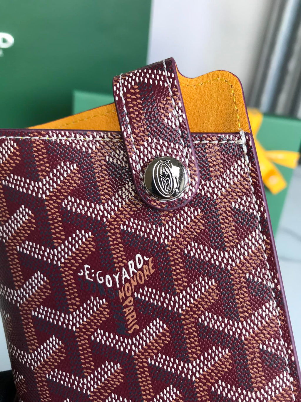 GOYARD MONTMARTRE GM CASE 18 IN WINE RED GOYARDINE CANVAS