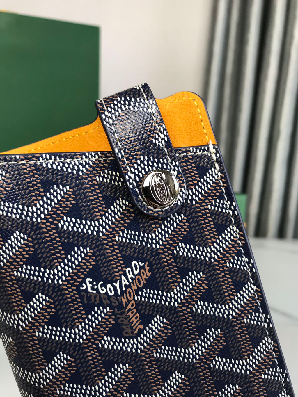 GOYARD MONTMARTRE GM CASE 18 IN NAVY BLUE GOYARDINE CANVAS