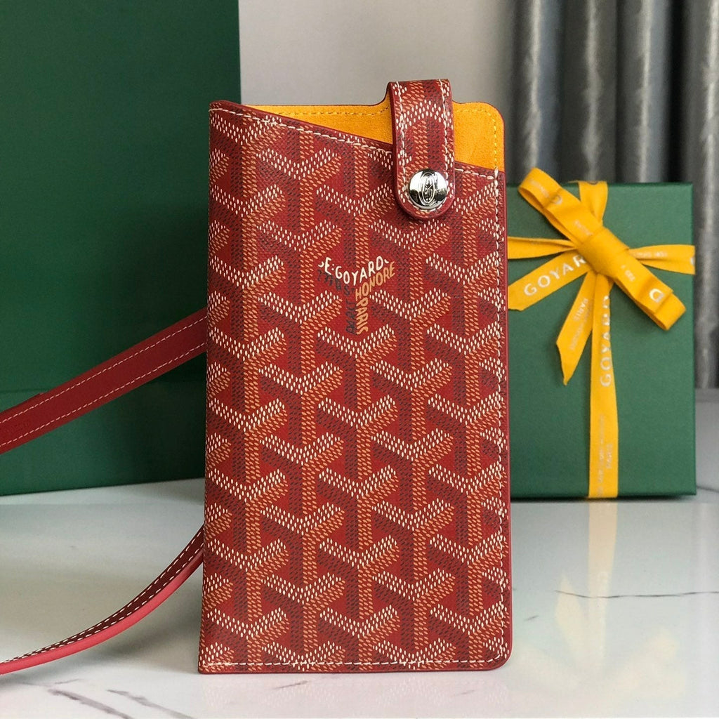 GOYARD MONTMARTRE GM CASE 18 IN CLASSIC RED GOYARDINE CANVAS
