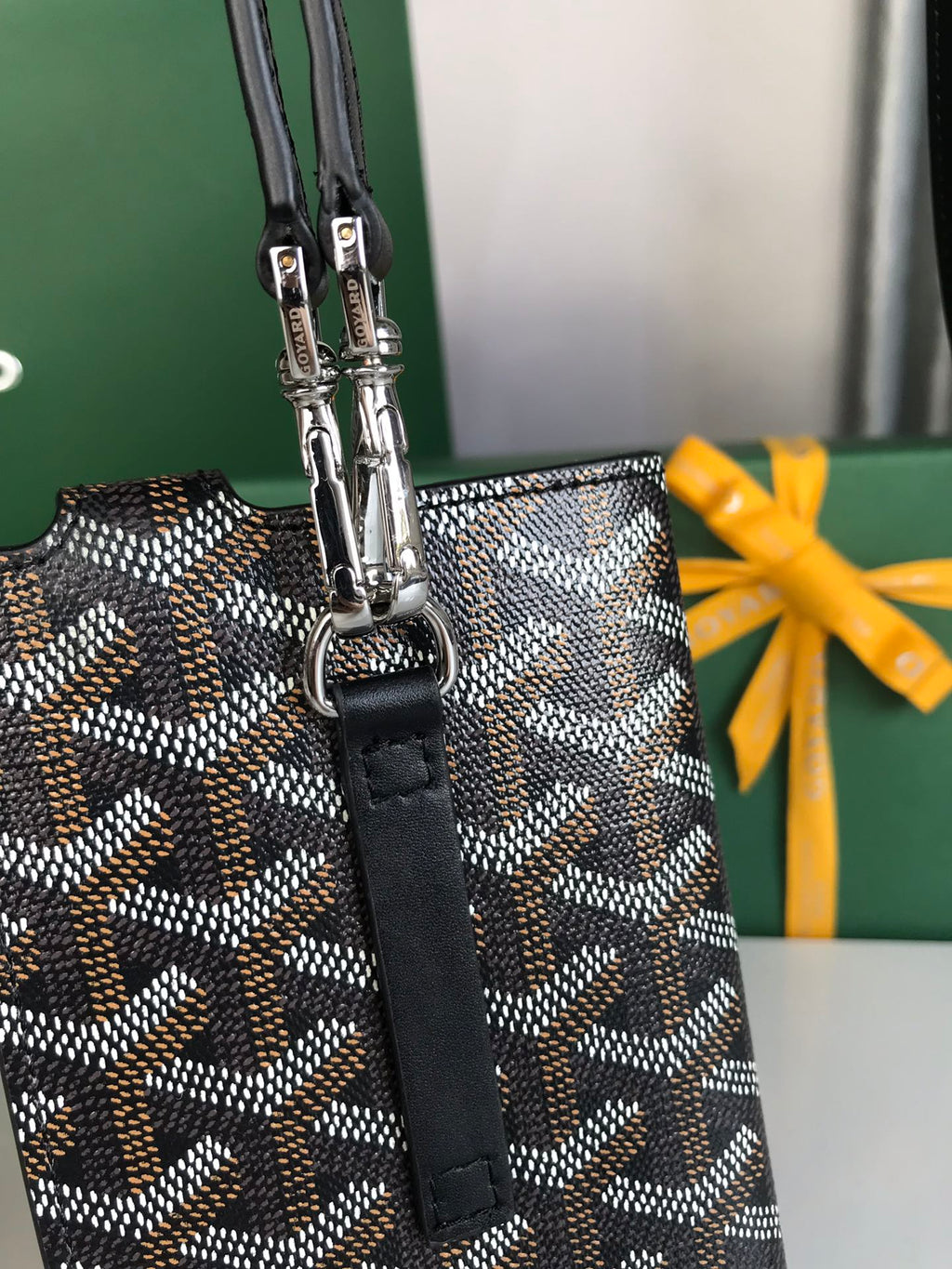 GOYARD MONTMARTRE GM CASE 18 IN BLACK GOYARDINE CANVAS