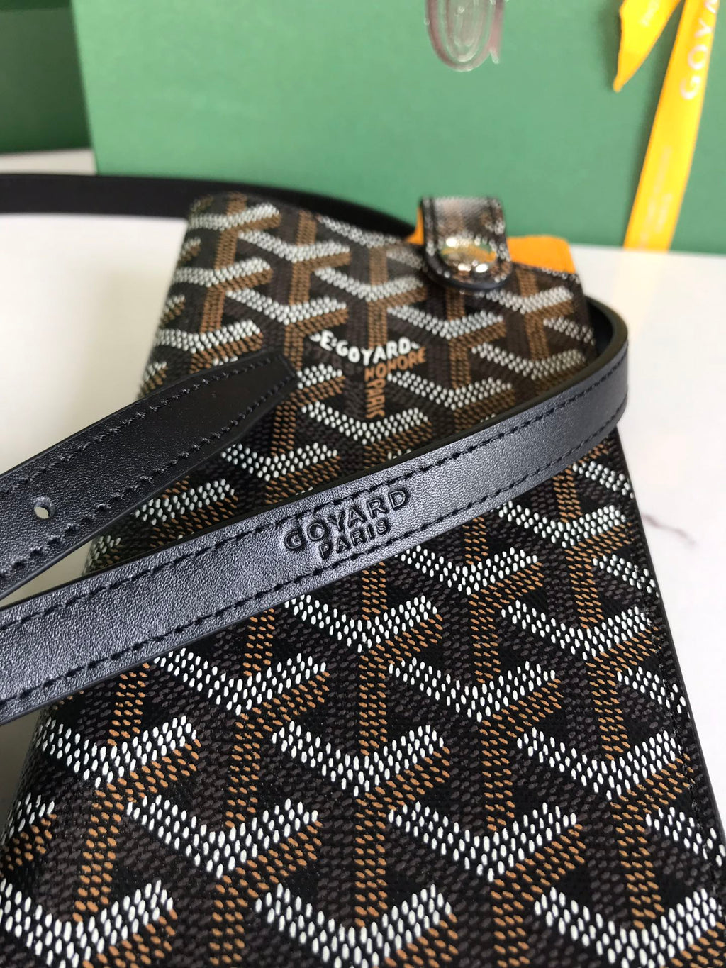 GOYARD MONTMARTRE GM CASE 18 IN BLACK GOYARDINE CANVAS