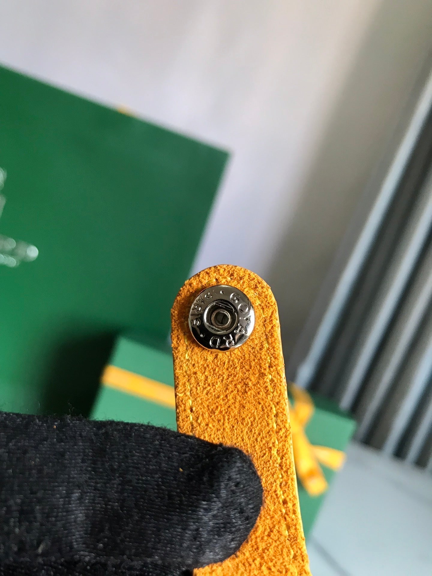 GOYARD MONTMARTRE GM CASE 18 IN YELLOW GOYARDINE CANVAS