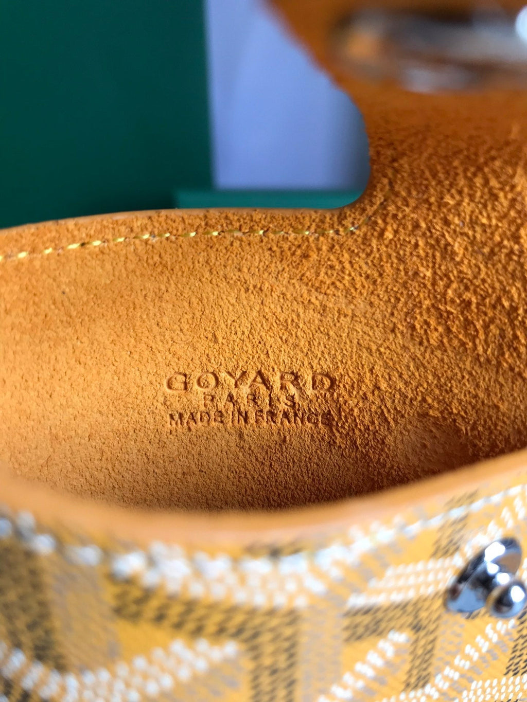 GOYARD MONTMARTRE GM CASE 18 IN YELLOW GOYARDINE CANVAS