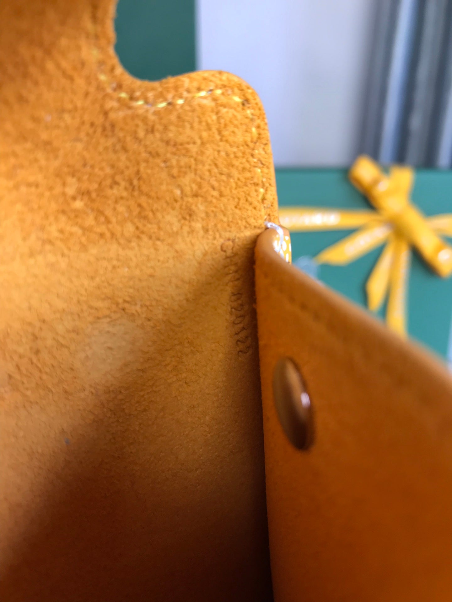 GOYARD MONTMARTRE GM CASE 18 IN YELLOW GOYARDINE CANVAS