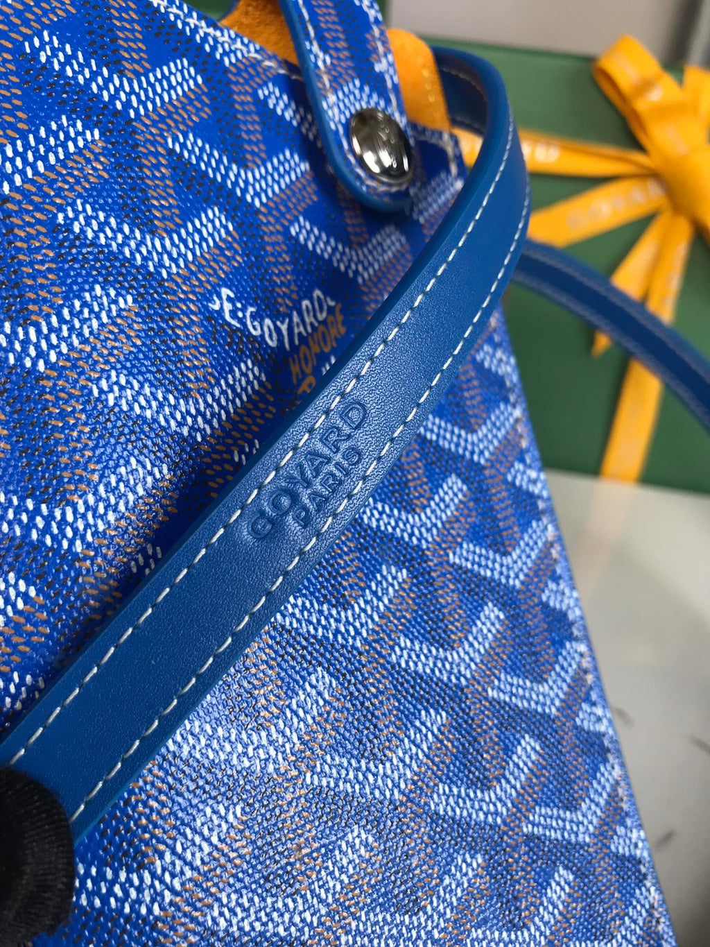 GOYARD MONTMARTRE GM CASE 18 IN SAPPHIRE BLUE GOYARDINE CANVAS