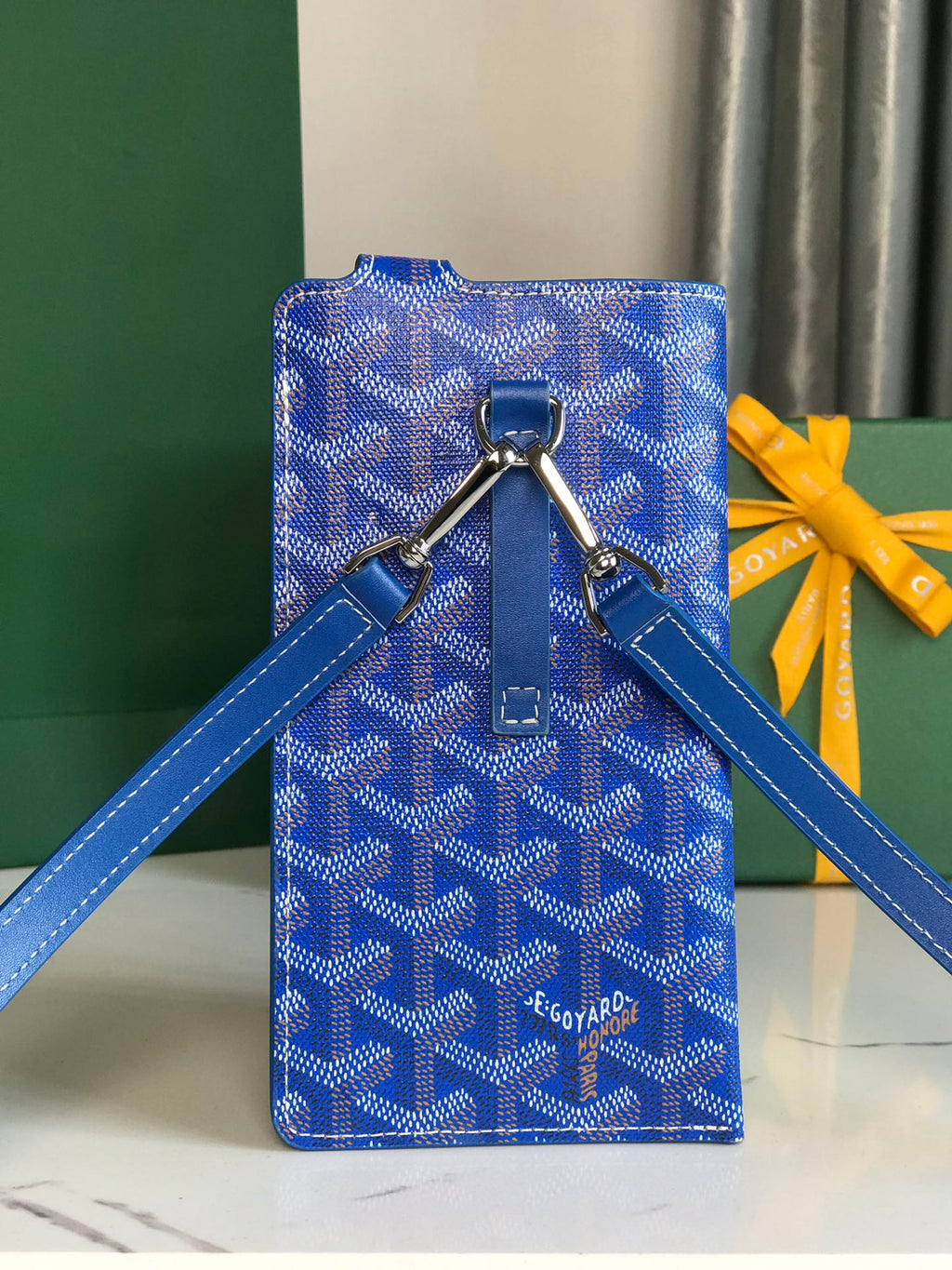 GOYARD MONTMARTRE GM CASE 18 IN SAPPHIRE BLUE GOYARDINE CANVAS