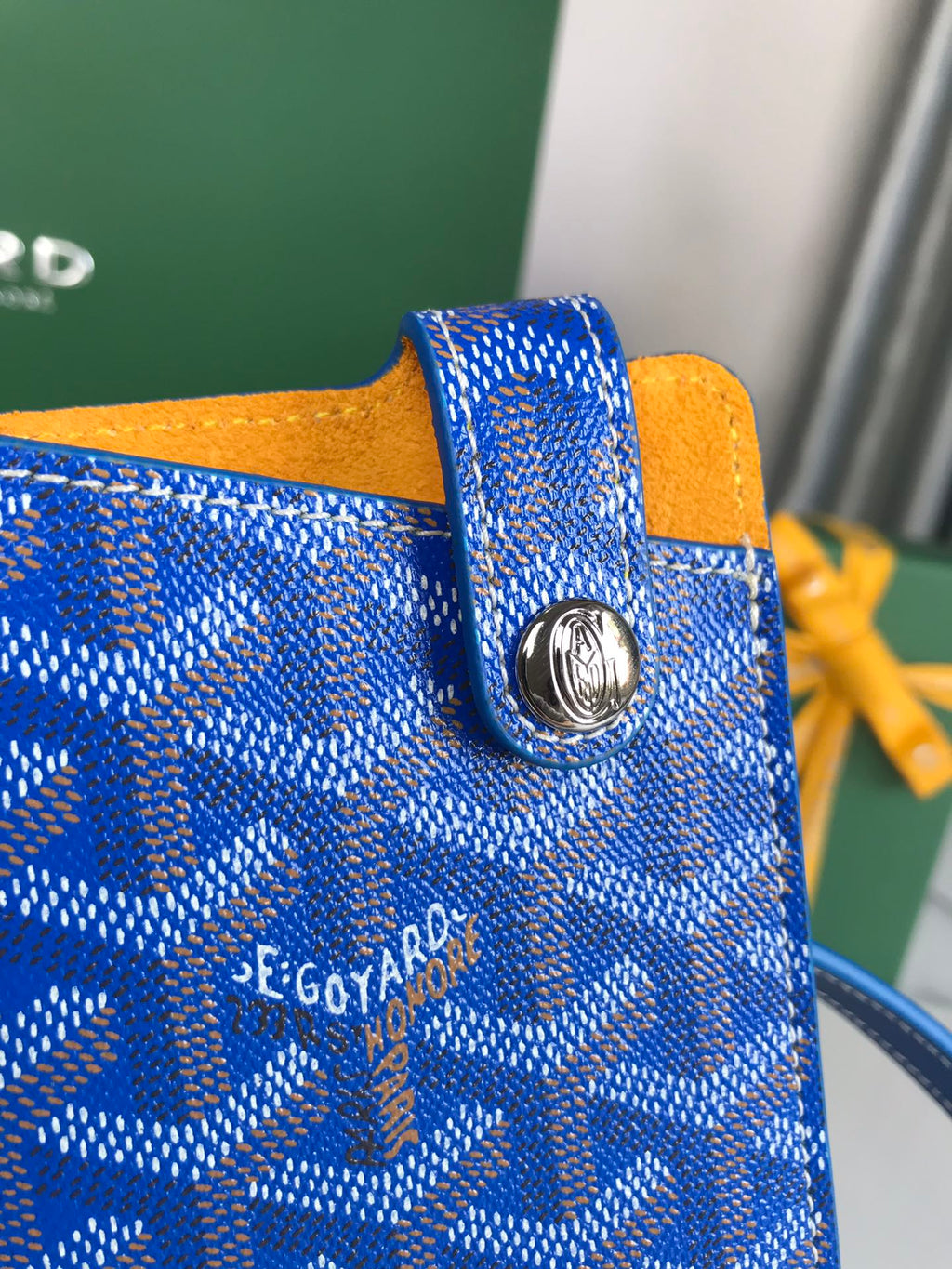 GOYARD MONTMARTRE GM CASE 18 IN SAPPHIRE BLUE GOYARDINE CANVAS