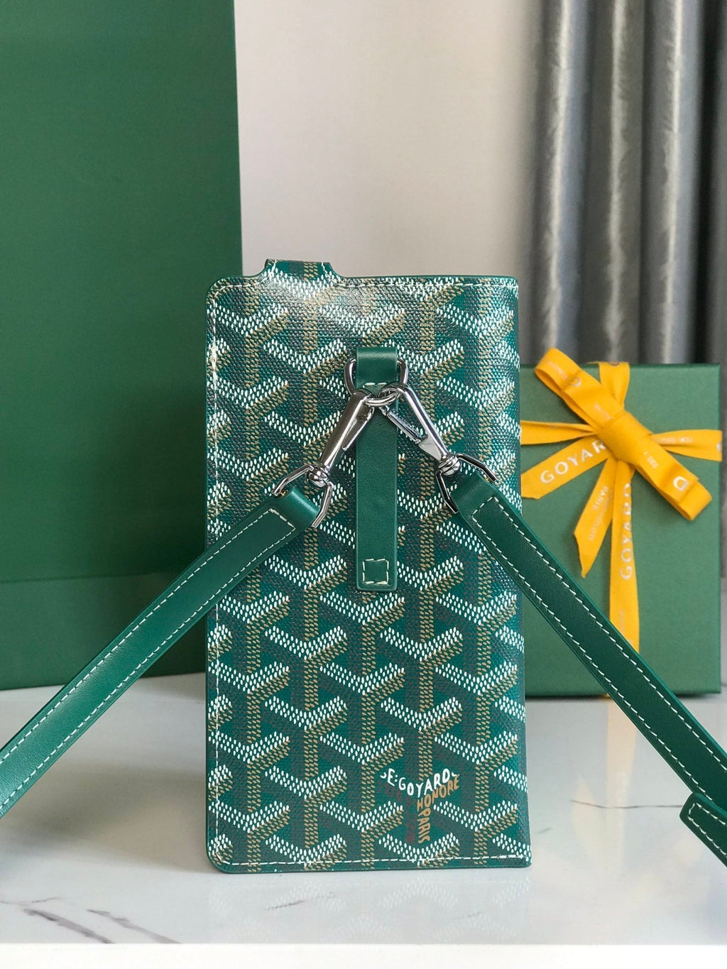 GOYARD MONTMARTRE GM CASE 18 IN GREEN GOYARDINE CANVAS