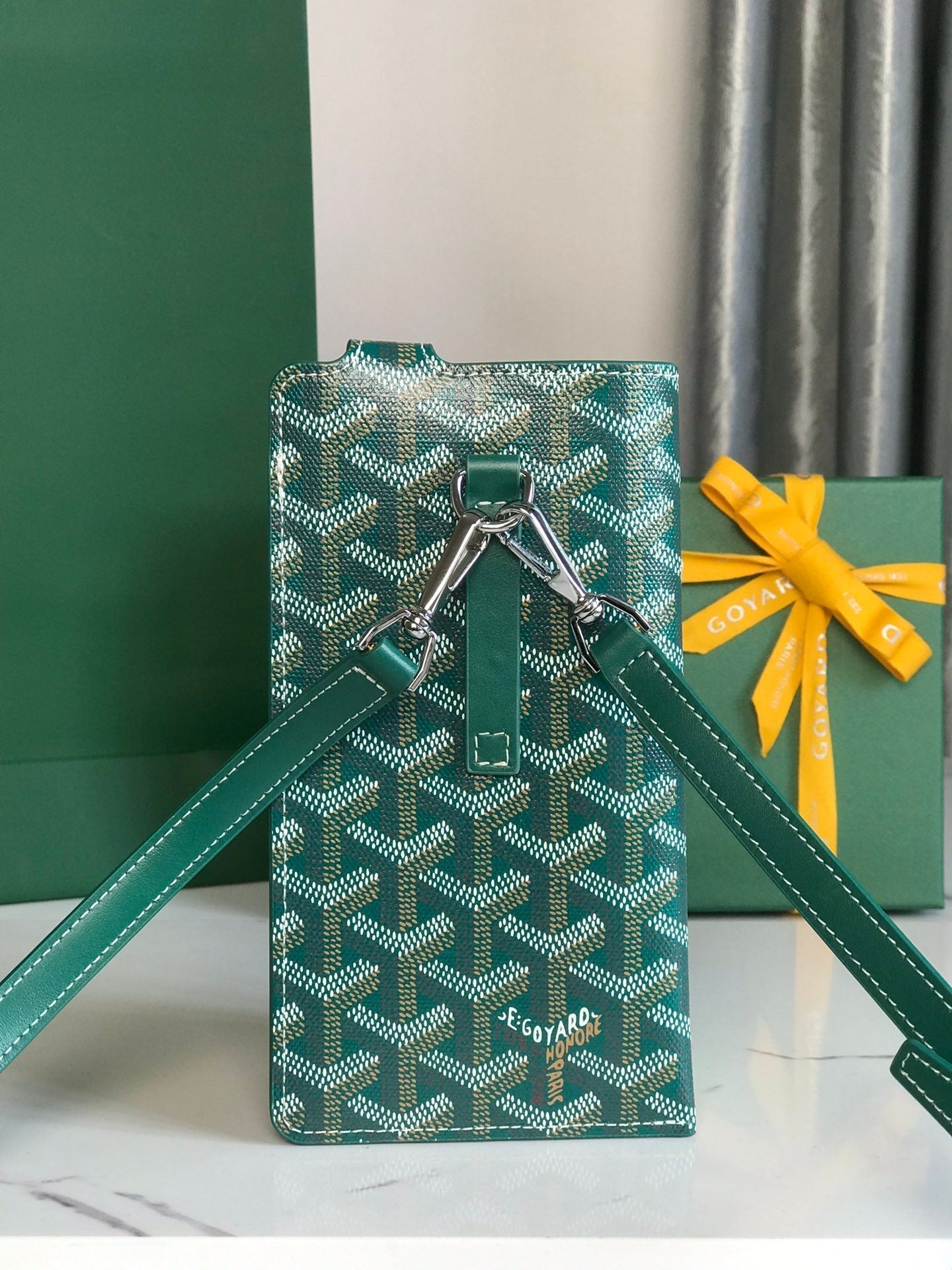 GOYARD MONTMARTRE GM CASE 18 IN GREEN GOYARDINE CANVAS