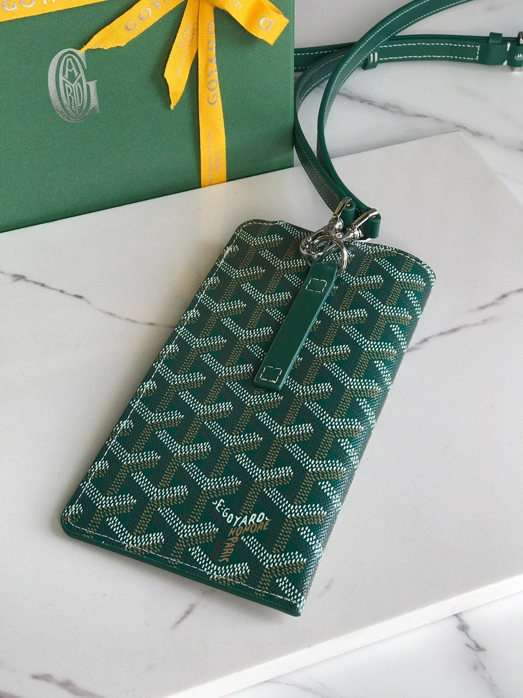 GOYARD MONTMARTRE GM CASE 18 IN GREEN GOYARDINE CANVAS