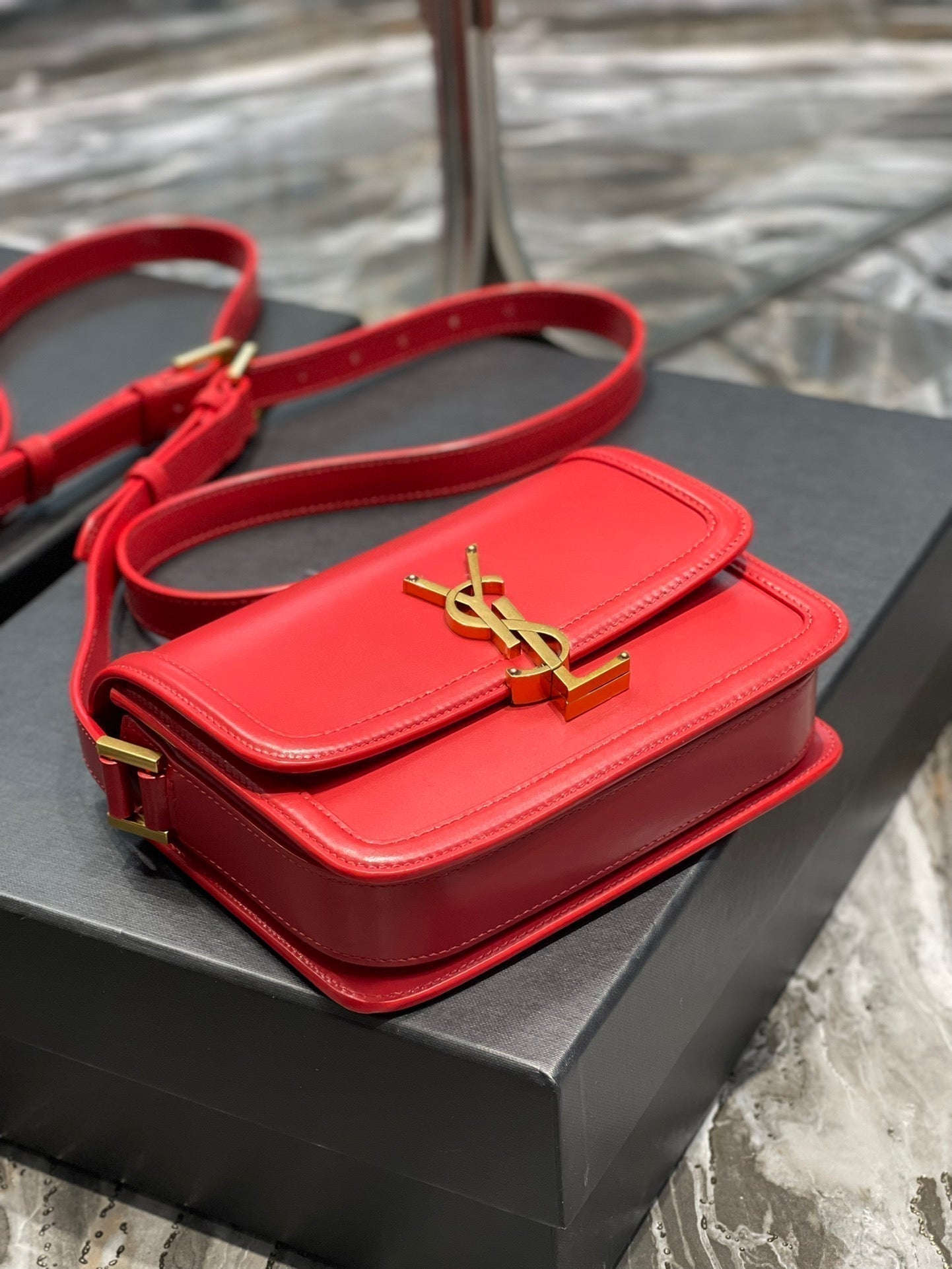 SAINT LAURENT SOLFERINO SMALL 19 RED CALFSKIN GOLD HARDWARE