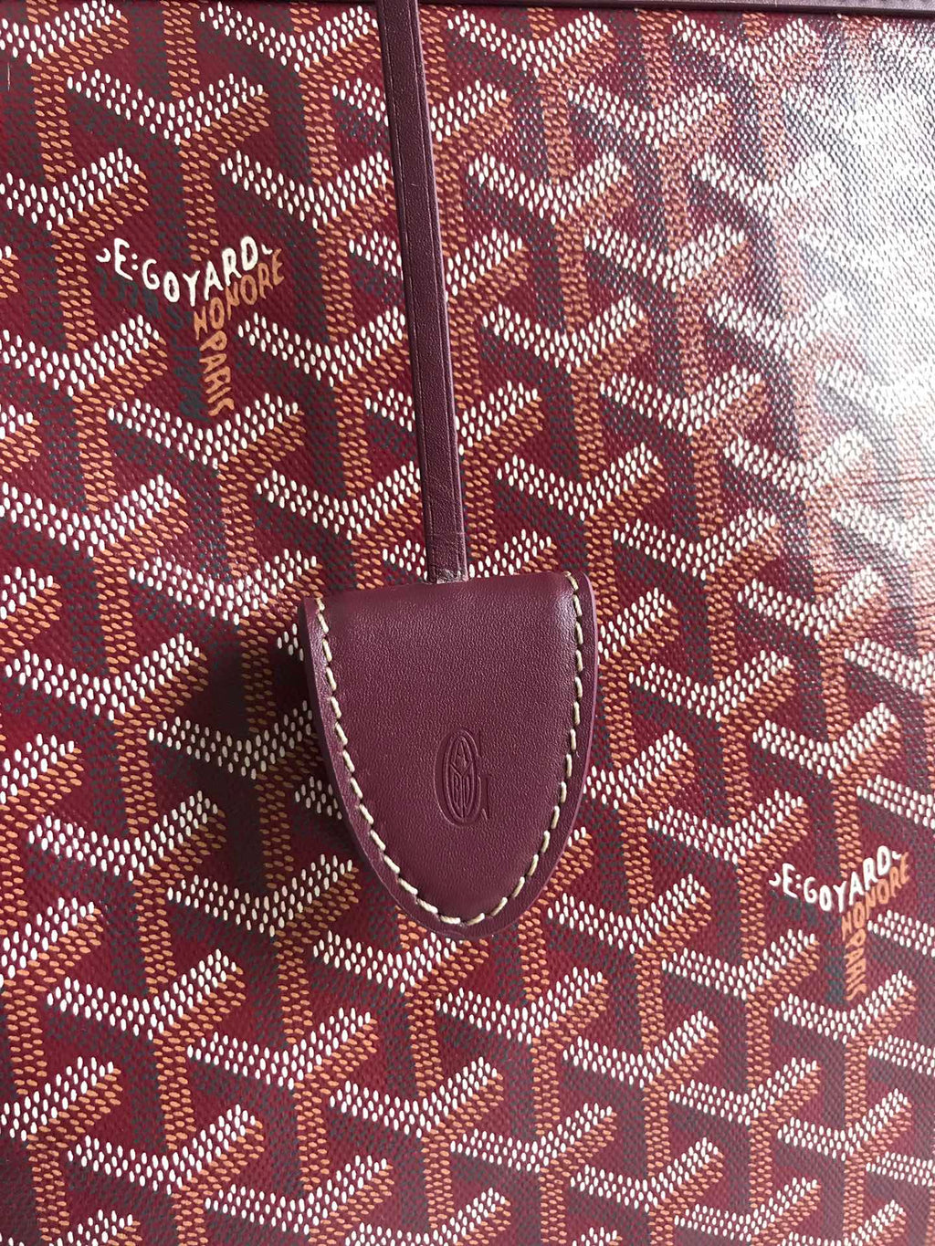 GOYARD BELLECHASSE BIAUDE PM BAG 36 IN WINE RED GOYARDINE CANVAS AND CALFSKIN TRIM