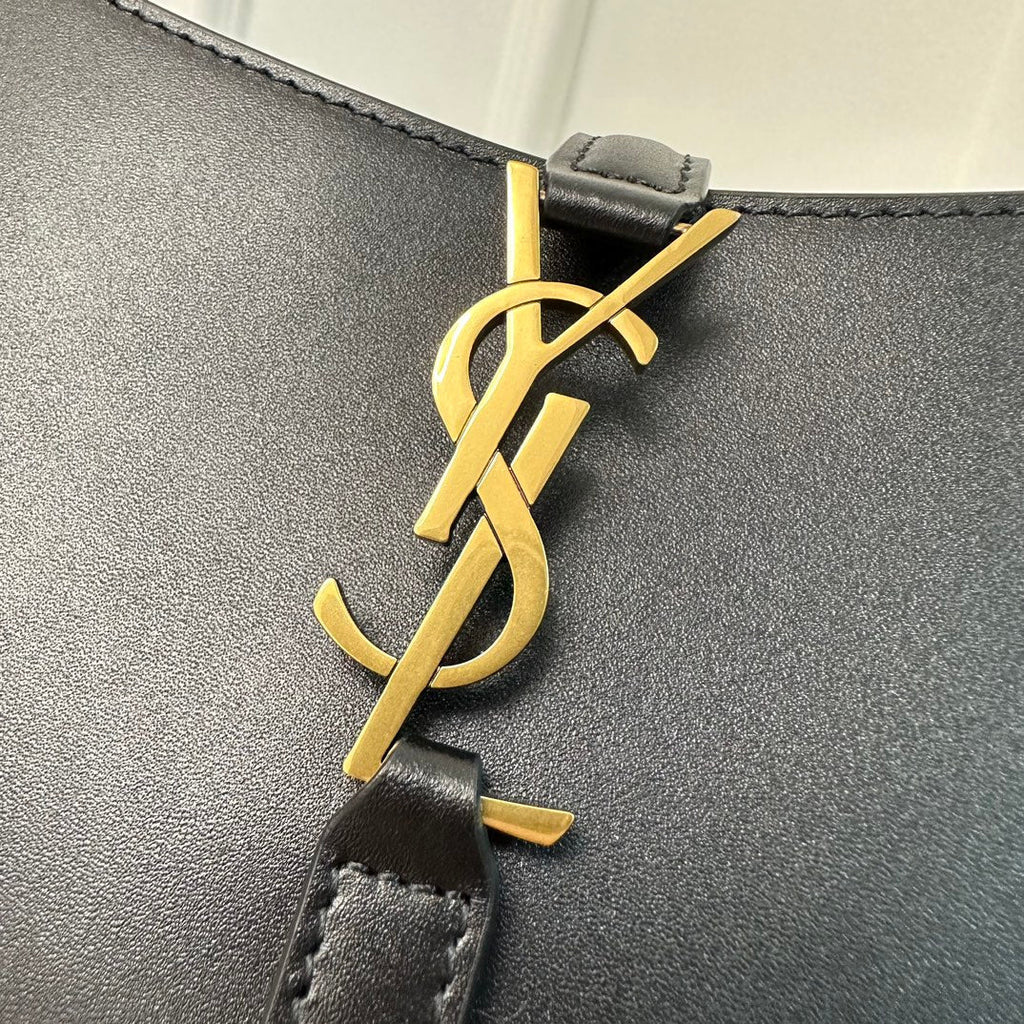 SAINT LAURENT MINI 19 BLACK SMOOTH CALFSKIN HOBO