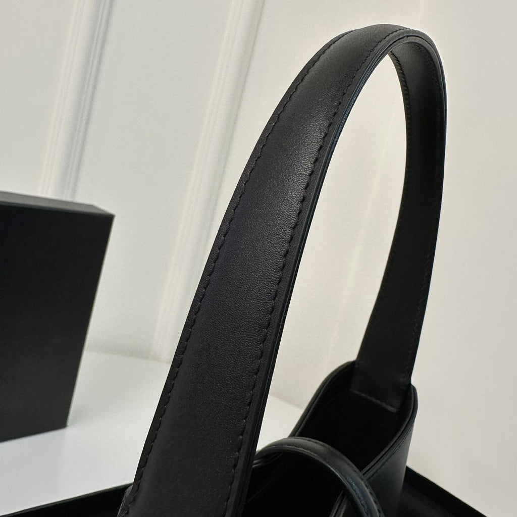 SAINT LAURENT MINI 19 BLACK SMOOTH CALFSKIN HOBO