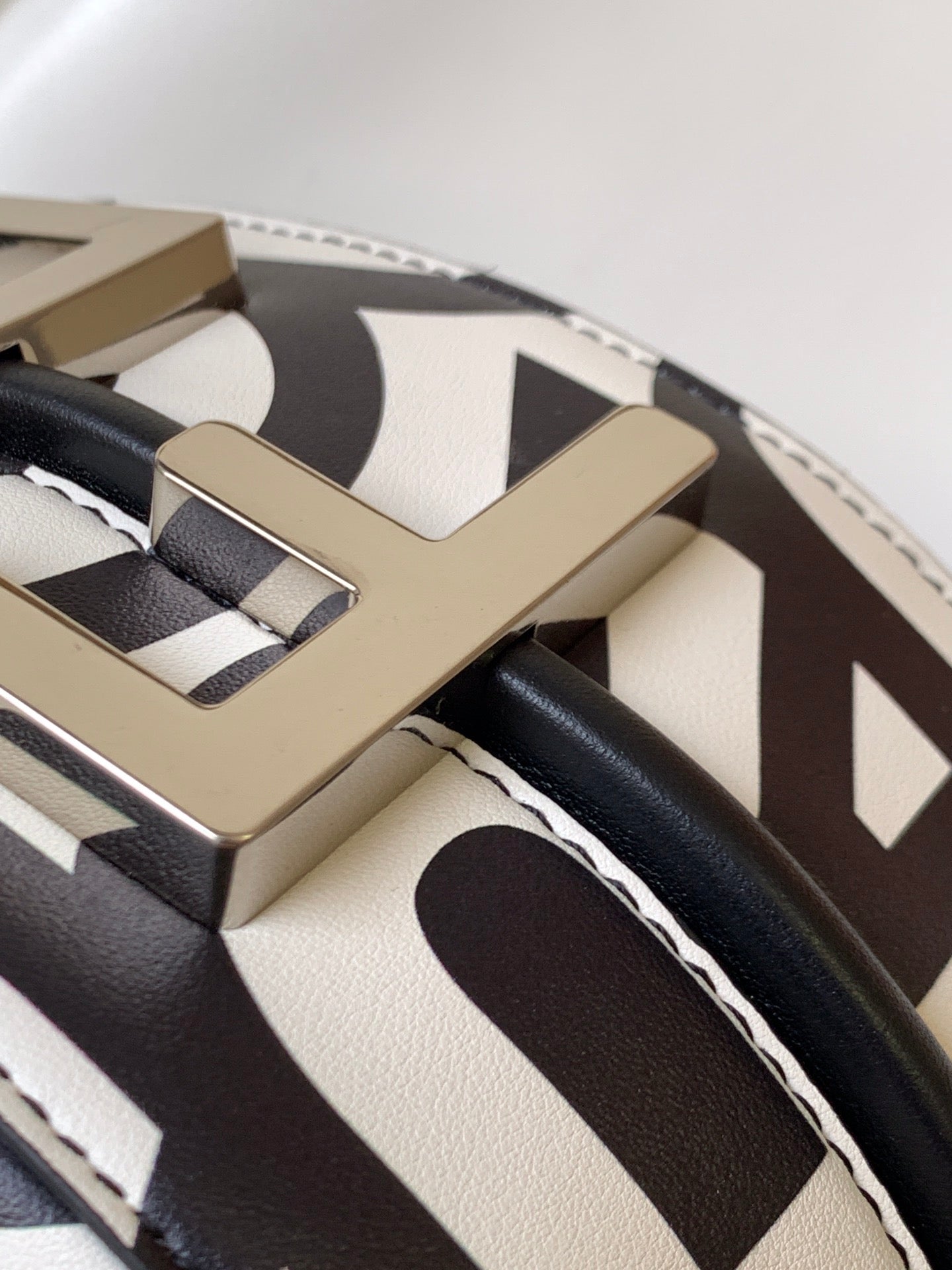 FENDI FENDIGRAPHY SMALL 29 IN WHITE MIX BLACK SMOOTH CALFSKIN SILVER HARDWARE