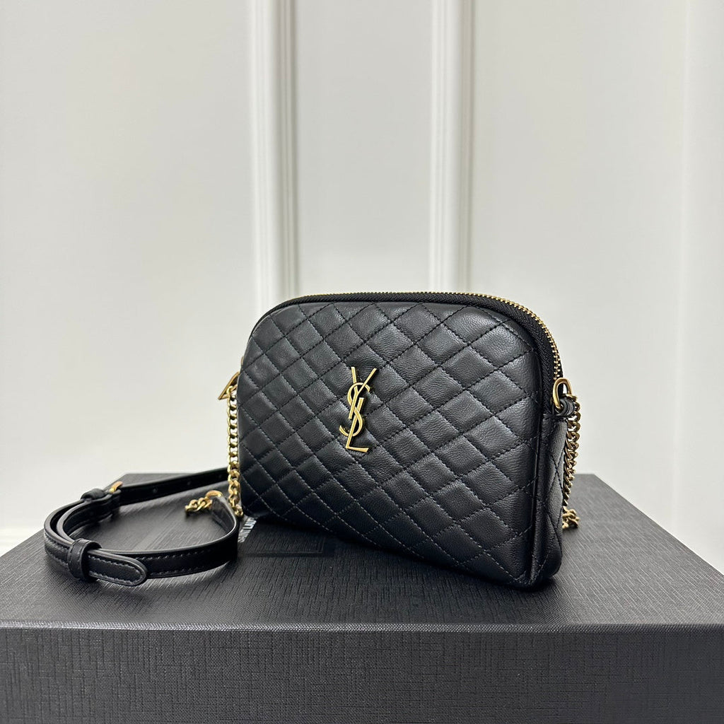 SAINT LAURENT GABY 19 ZIPPED POUCH IN QUILTED BLACK LAMBSKIN