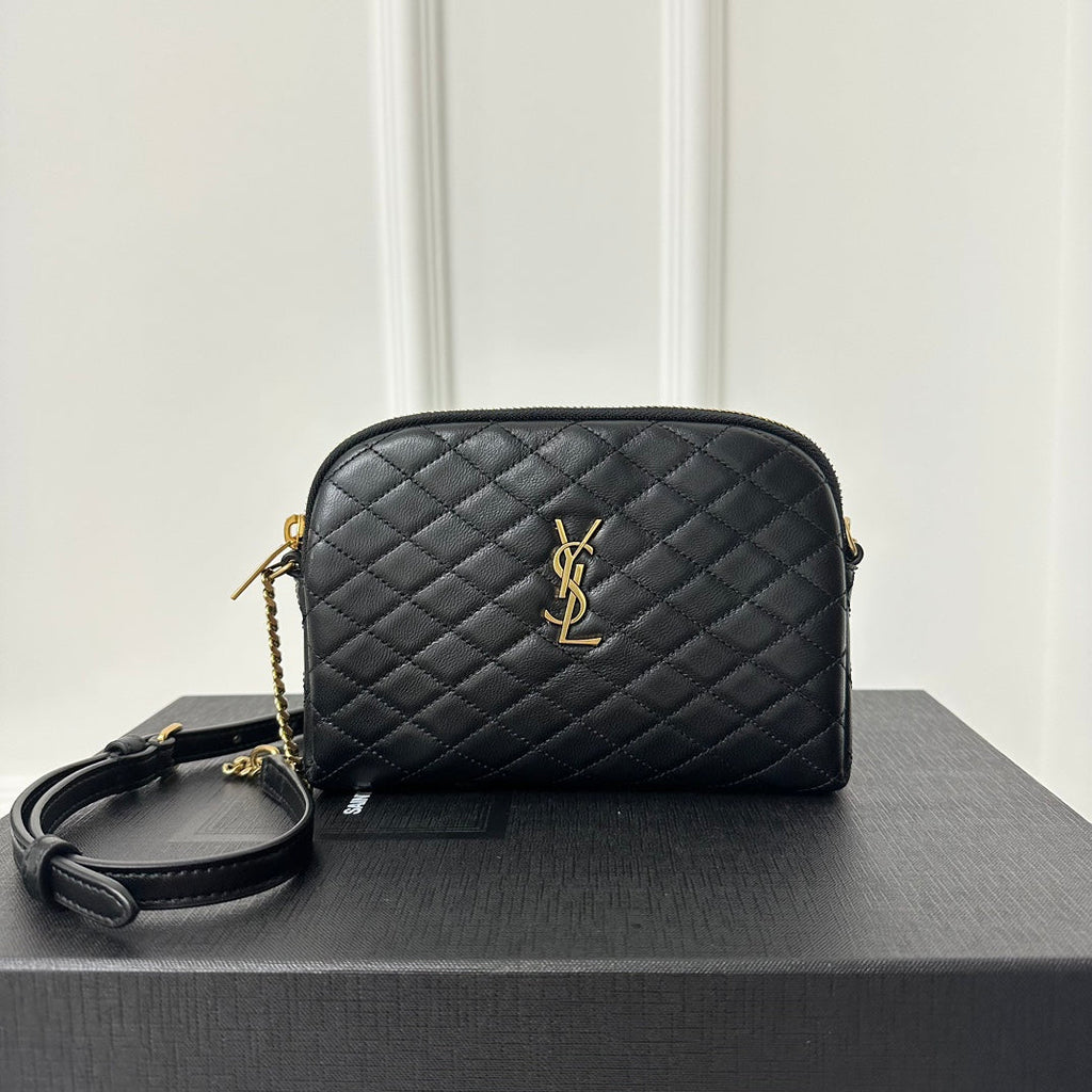 SAINT LAURENT GABY 19 ZIPPED POUCH IN QUILTED BLACK LAMBSKIN