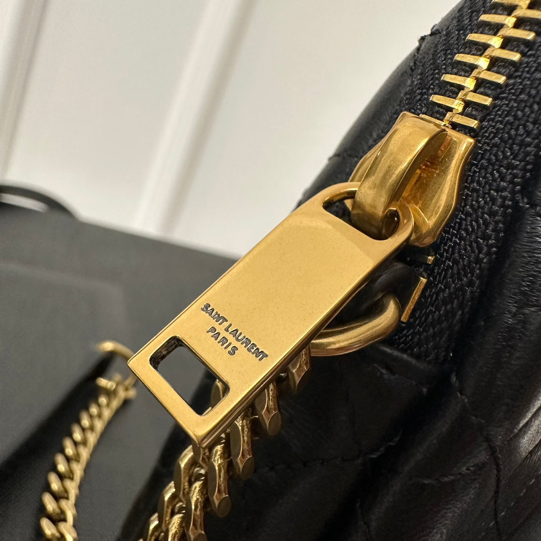 SAINT LAURENT GABY 19 ZIPPED POUCH IN QUILTED BLACK LAMBSKIN
