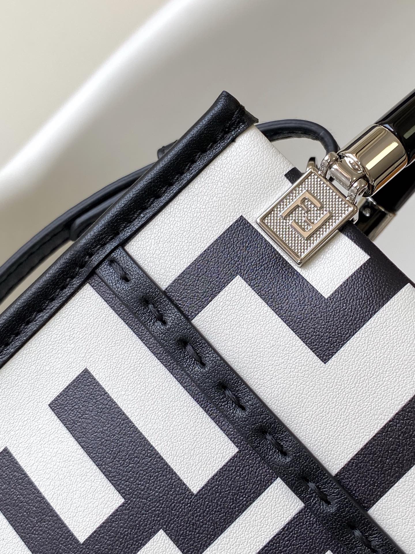 FENDI MINI SUNSHINE SHOPPER BAG 18 IN WHITE MIX BLACK SMOOTH CALFSKIN