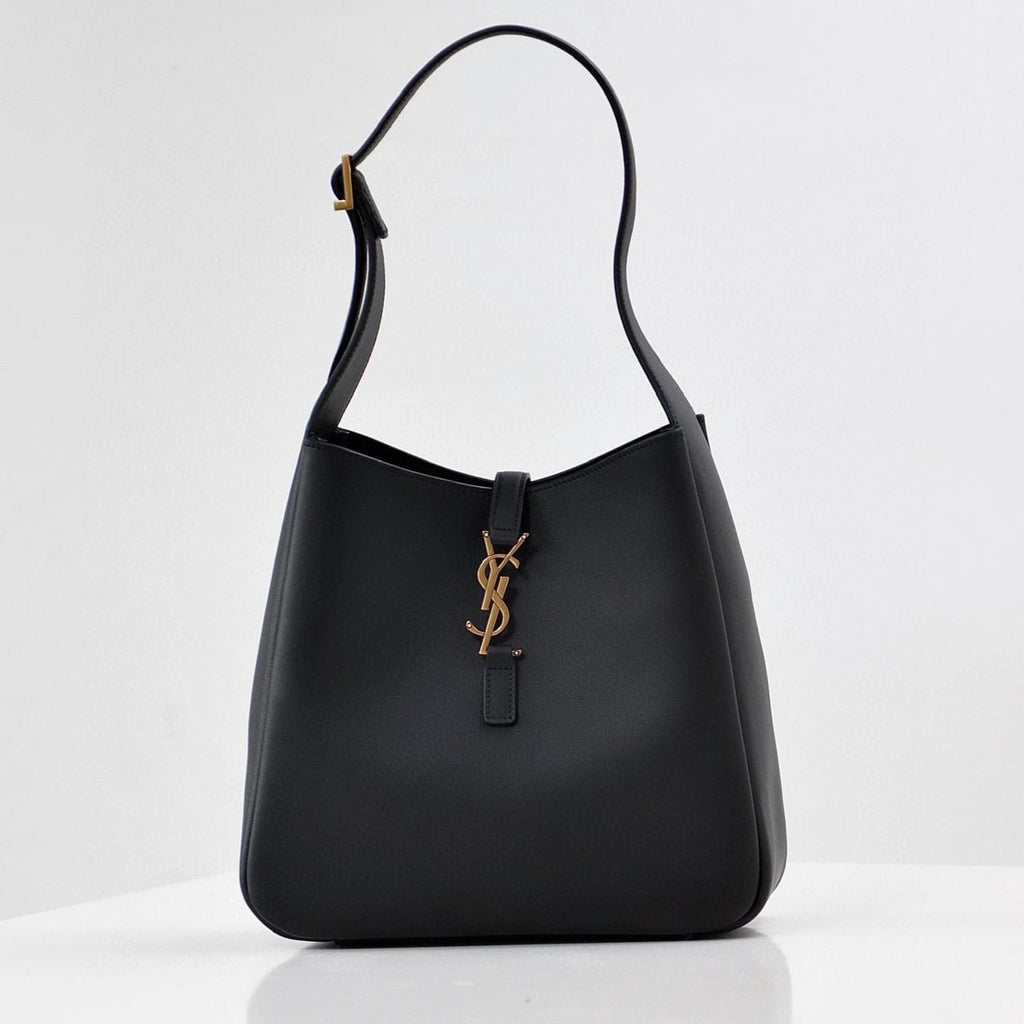 SAINT LAURENT LE 5 À 7 HANDBAG 22 IN BLACK CALFSKIN