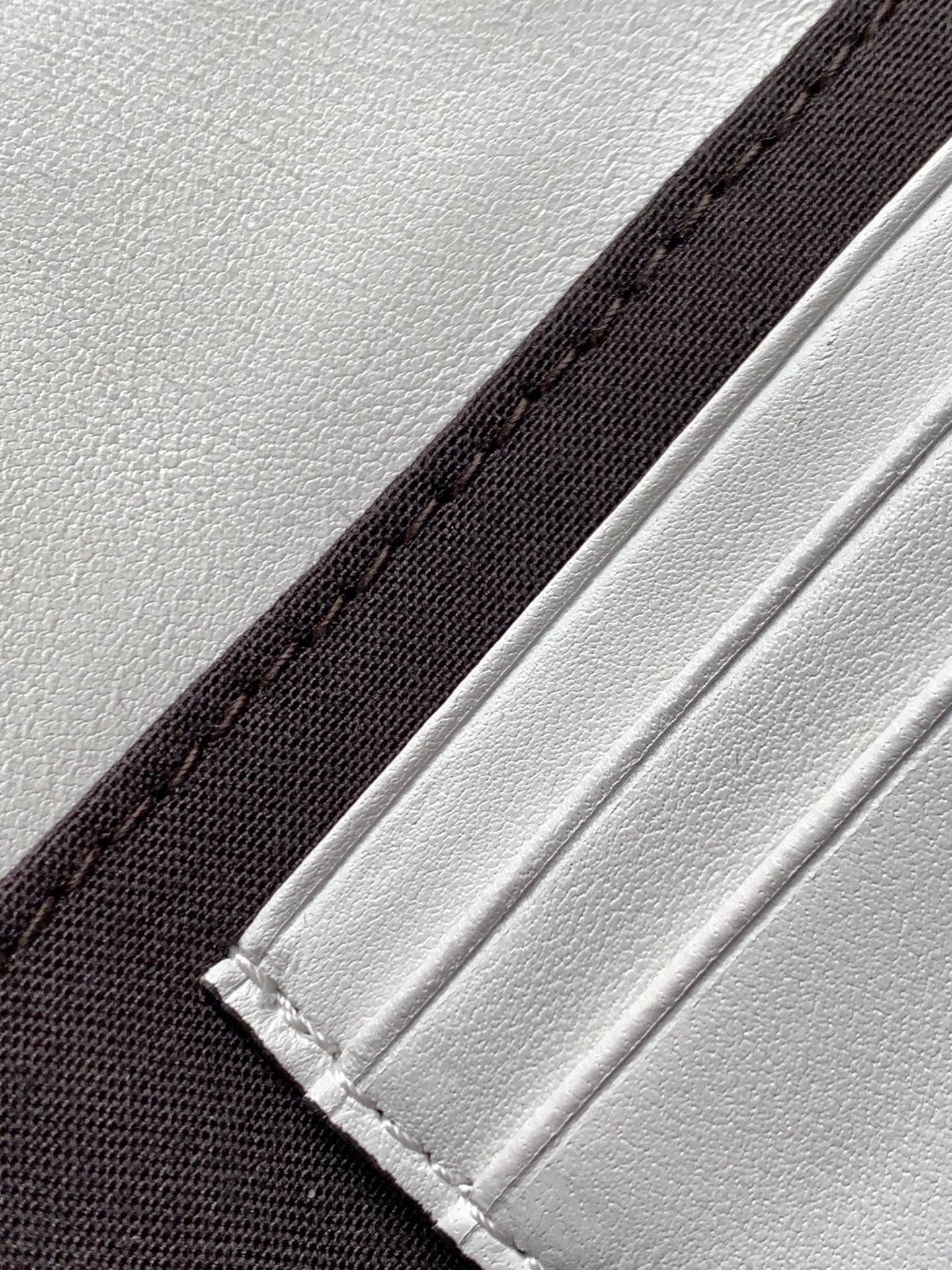 FENDI Mini Baguette Bag 20 With FF Motif White Leather Ghw