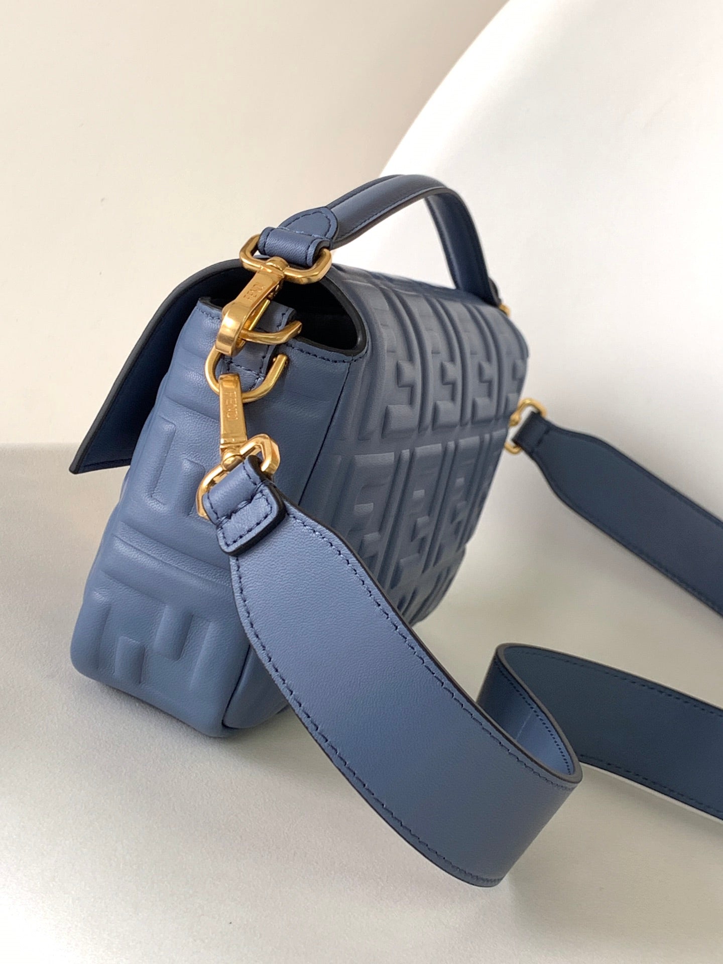FENDI Fend Baguette 27 Bag With FF Motif Blue Leather Ghw