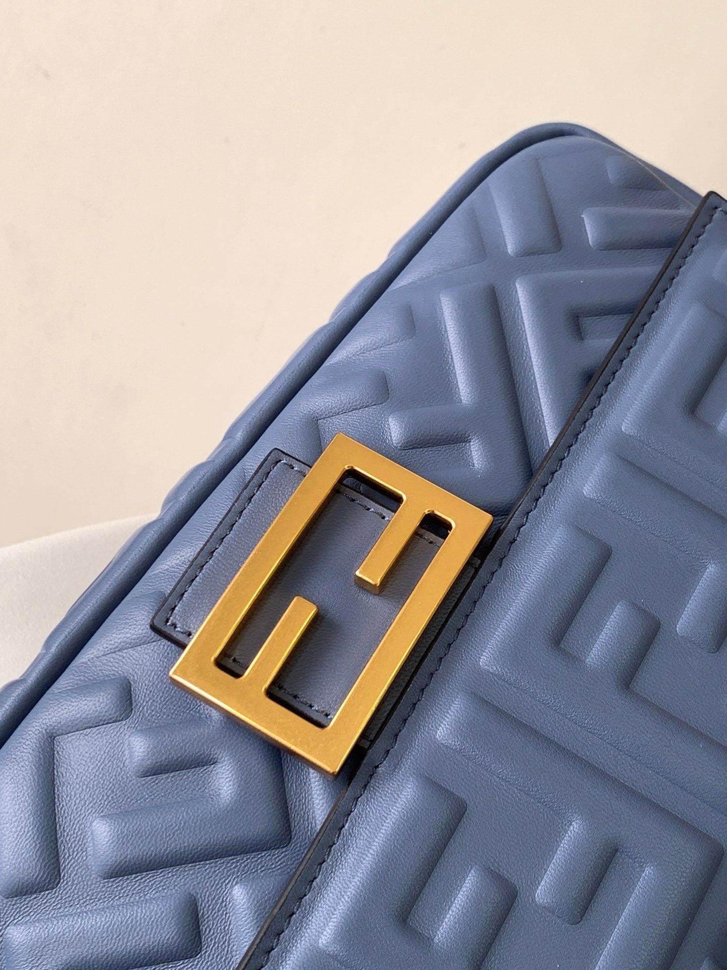 FENDI Fend Baguette 27 Bag With FF Motif Blue Leather Ghw
