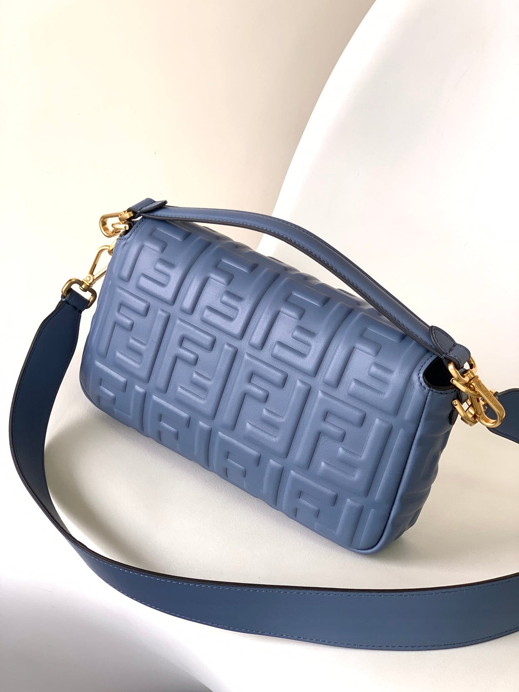 FENDI Fend Baguette 27 Bag With FF Motif Blue Leather Ghw