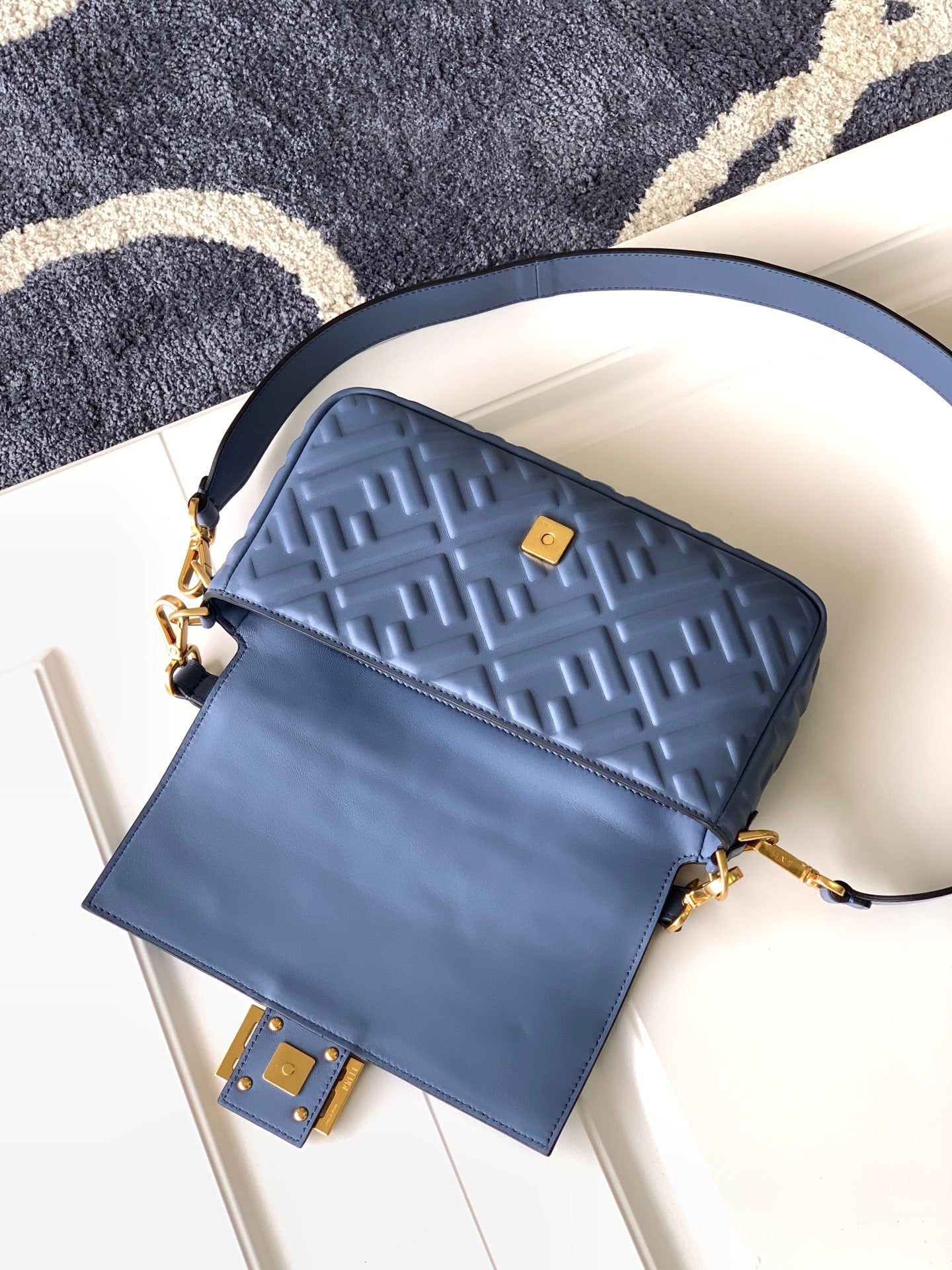 FENDI Fend Baguette 27 Bag With FF Motif Blue Leather Ghw