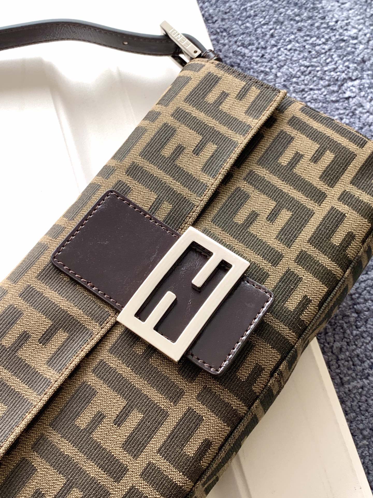 FENDI Fend Baguette 27 Shoulder Bag Brown FF Jacquard Fabric Bag Shw