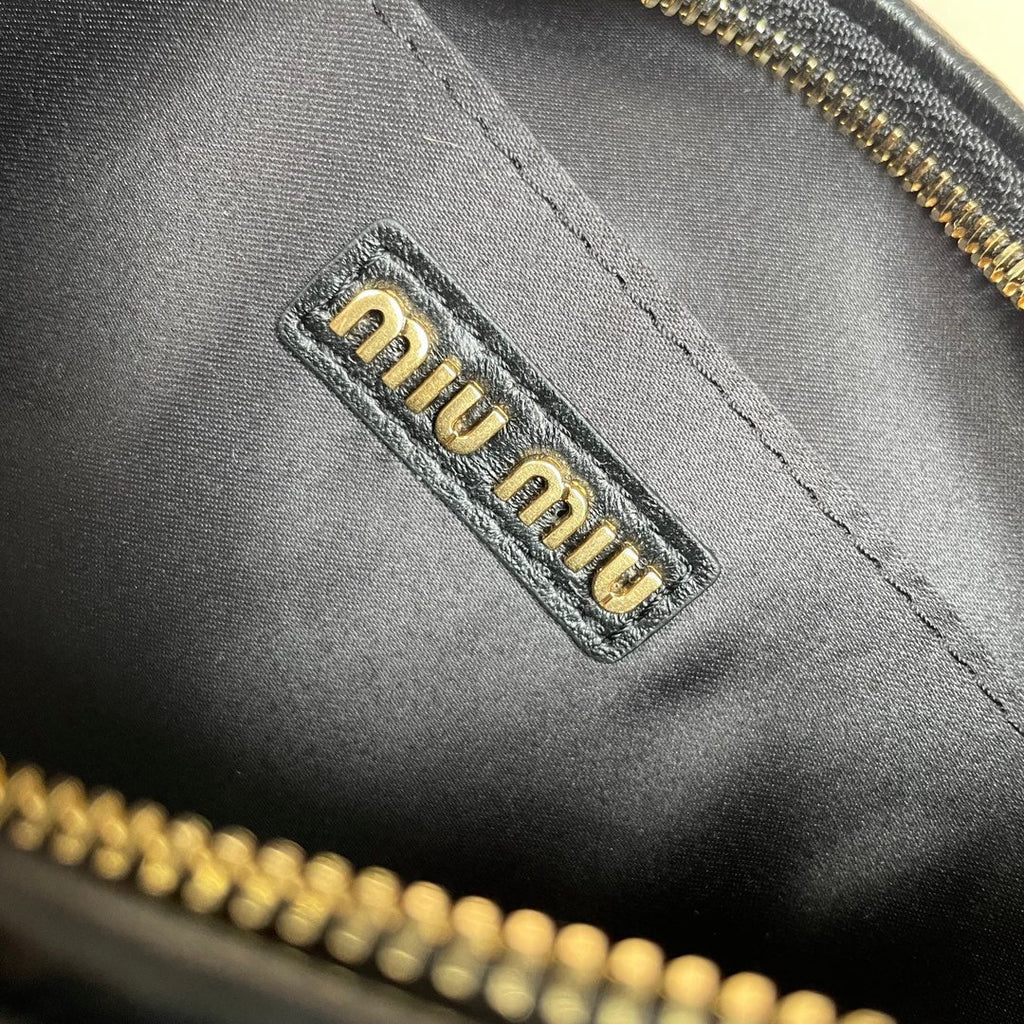 MIU MIU WANDER 29 BAG IN BLACK LAMBSKIN