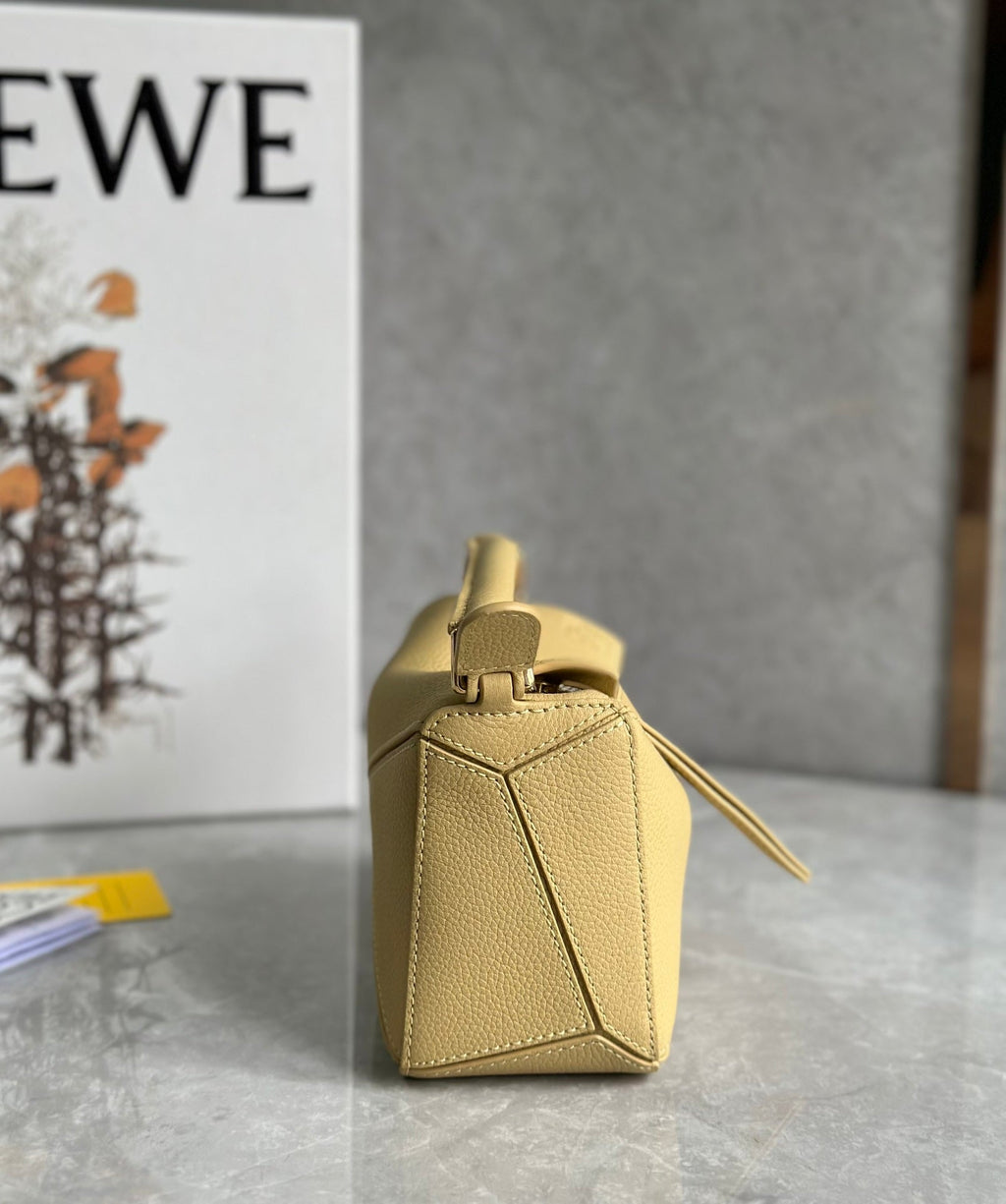 LOEWE LOE MINI 18 PUZZLE BAG IN YELLOW CREAM CALFSKIN