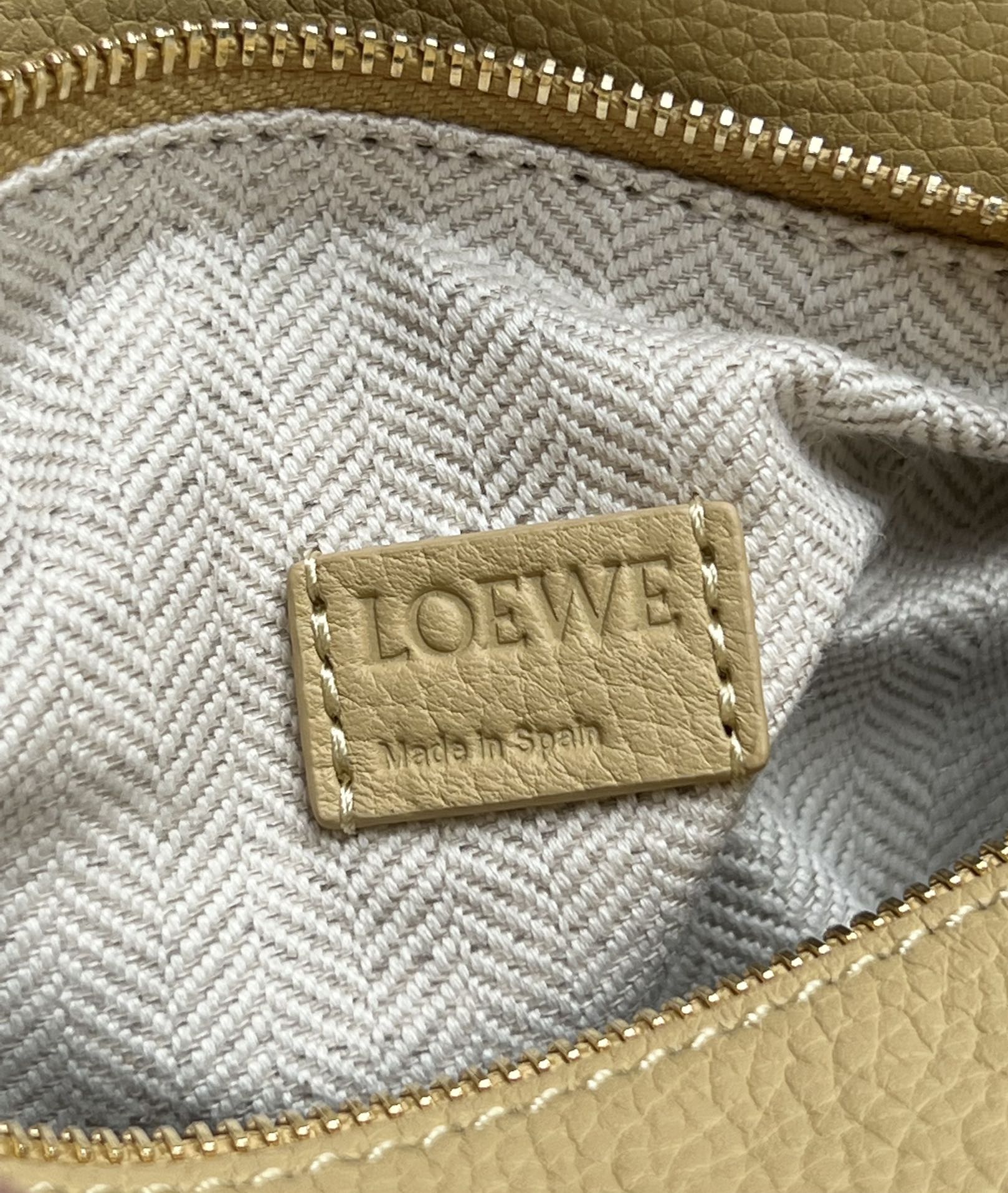 LOEWE LOE MINI 18 PUZZLE BAG IN YELLOW CREAM CALFSKIN