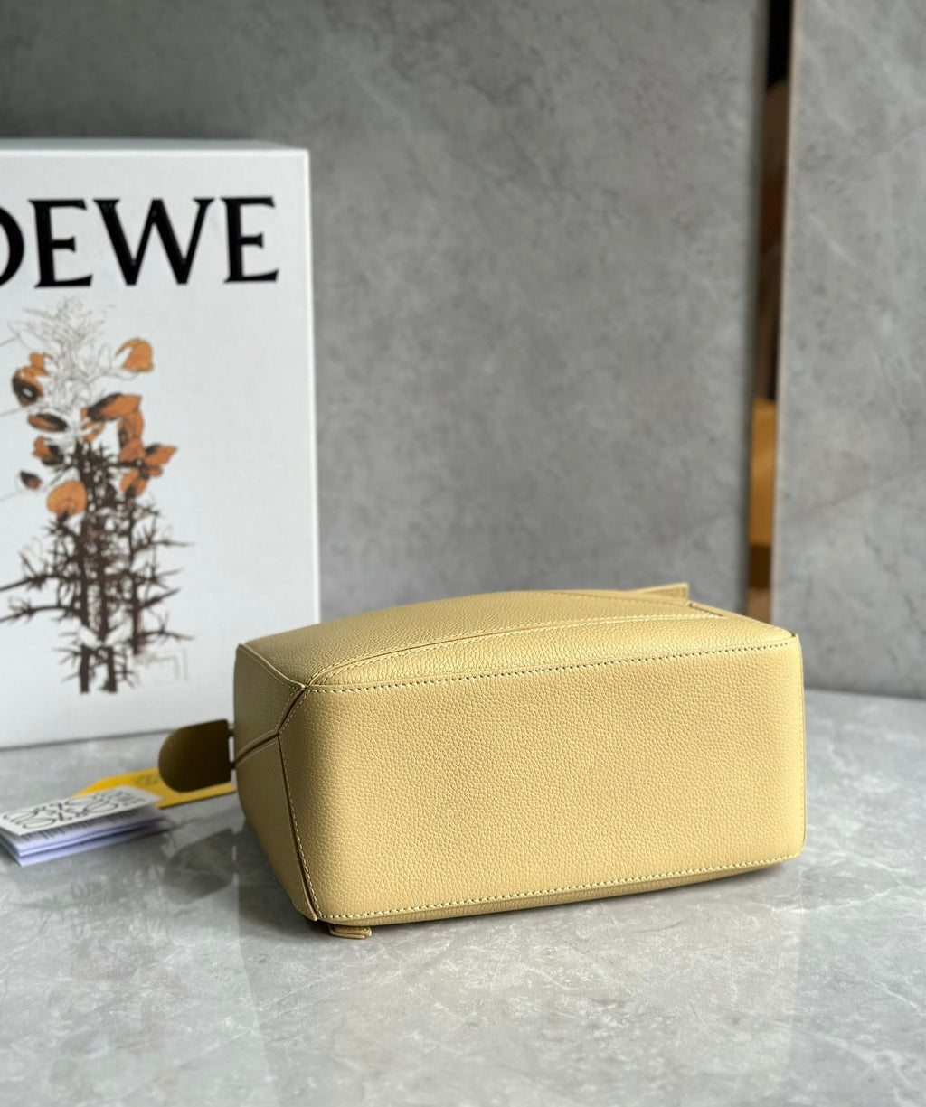 LOEWE LOE MINI 18 PUZZLE BAG IN YELLOW CREAM CALFSKIN