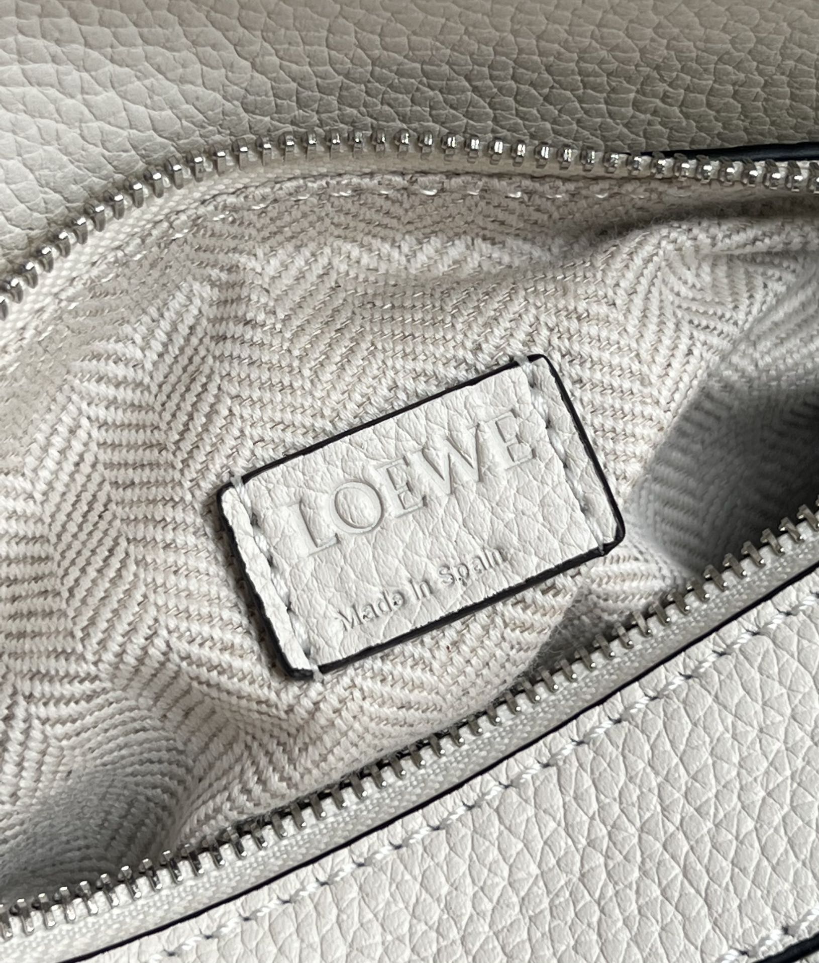 LOEWE LOE MINI 18 PUZZLE BAG IN WHITE CALFSKIN