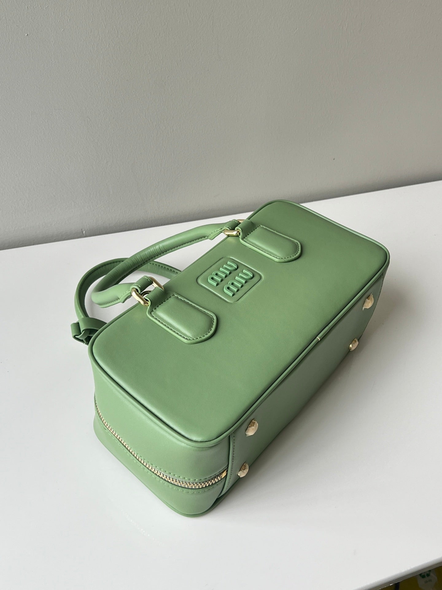MIU MIU ARCADIE 27 BAG IN EMERALD GREEN CALFSKIN
