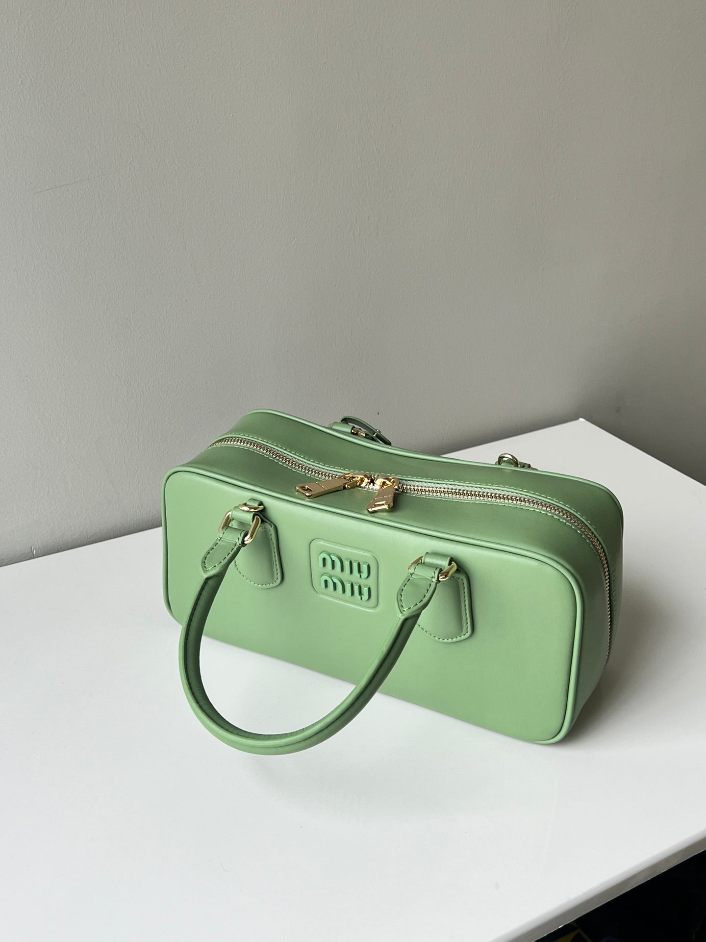 MIU MIU ARCADIE 27 BAG IN EMERALD GREEN CALFSKIN